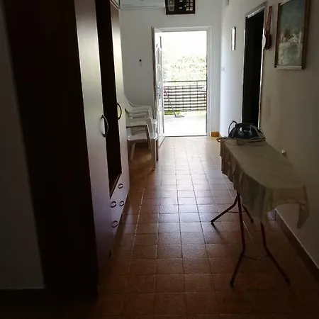 Sandra